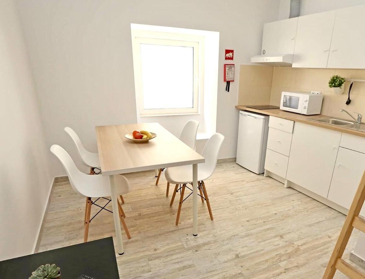 Ferienwohnung E5Tudio Esq. Peniche Exterior foto